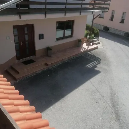 Apartmaji Karbic Postojna Exterior foto