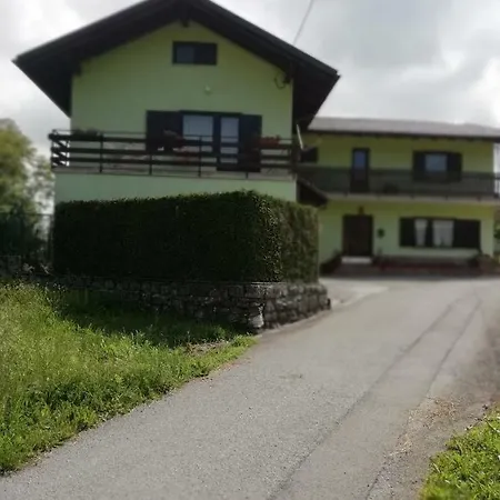 Apartmaji Karbic Postojna Exterior foto
